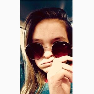 Meet your Posher, Keira